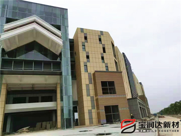 寶潤達(dá)一體板應(yīng)用中國-馬來西亞欽州產(chǎn)業(yè)園項目